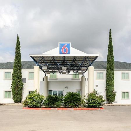 Motel 6 New Braunfels Bagian luar foto