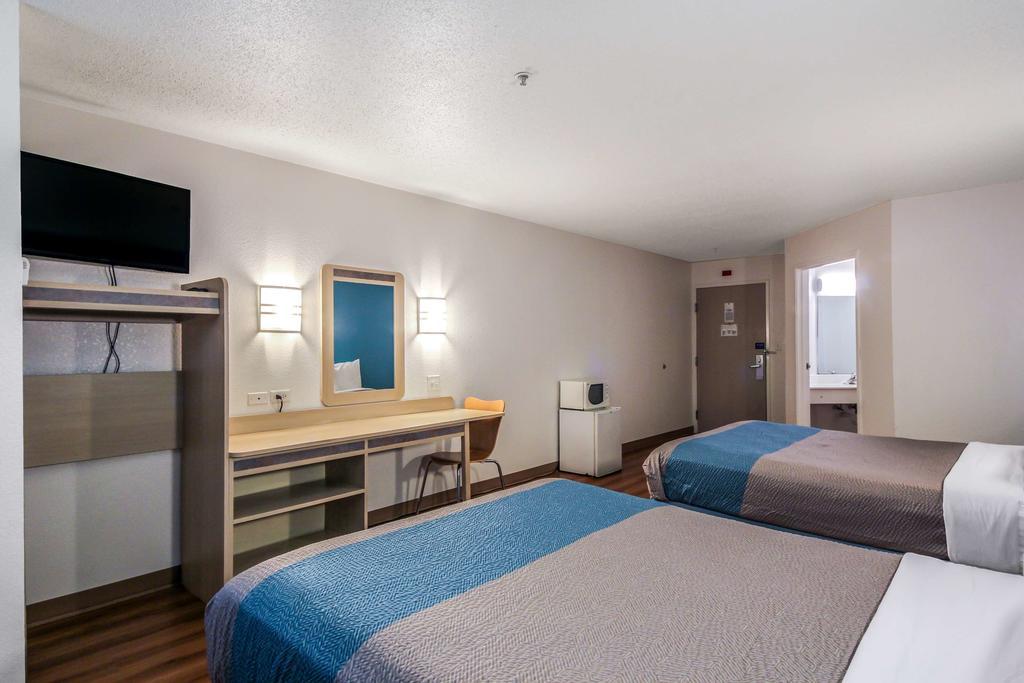 Motel 6 New Braunfels Bagian luar foto