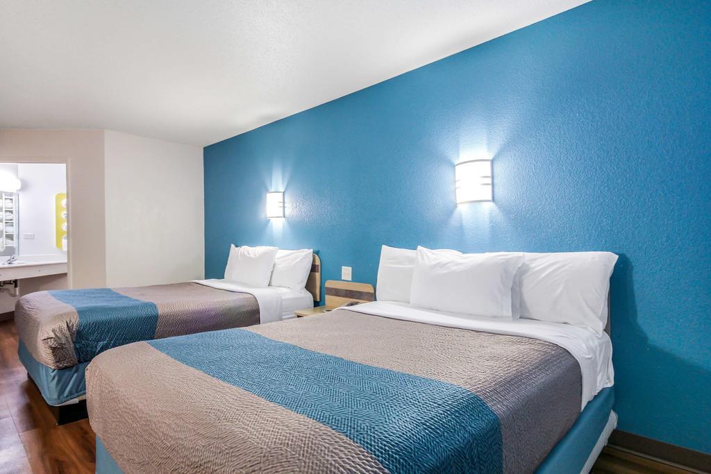 Motel 6 New Braunfels Bagian luar foto