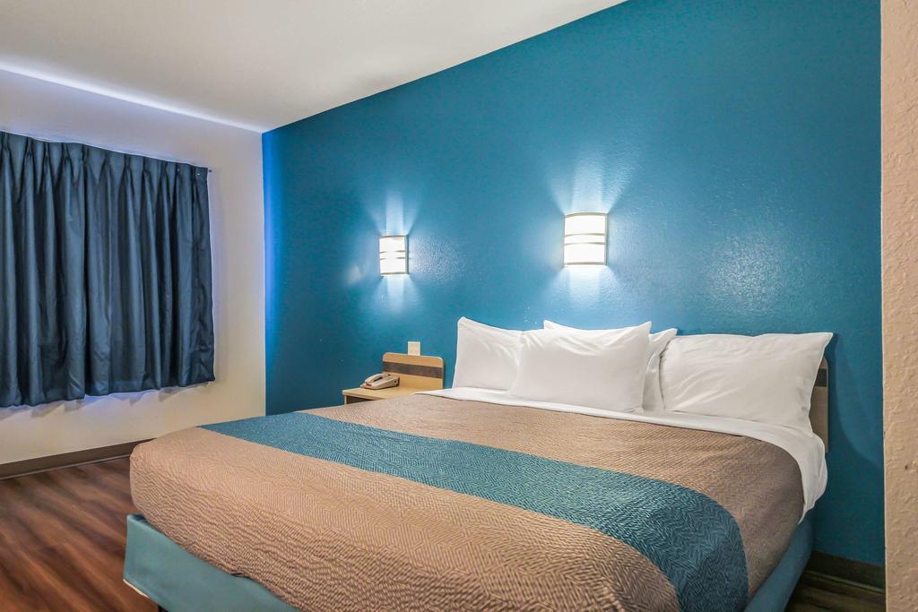 Motel 6 New Braunfels Bagian luar foto