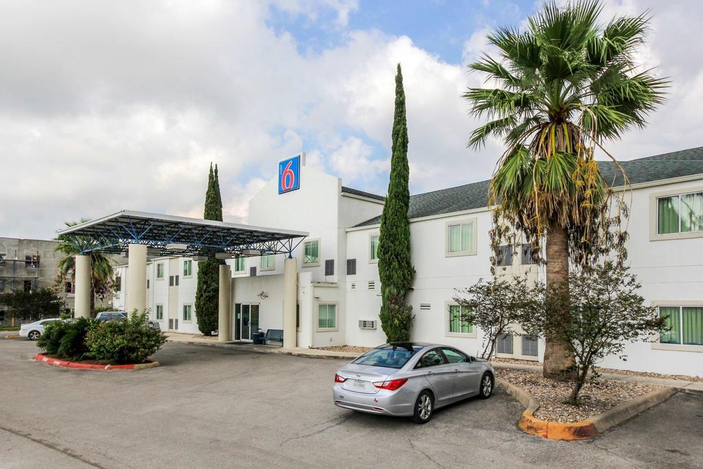 Motel 6 New Braunfels Bagian luar foto