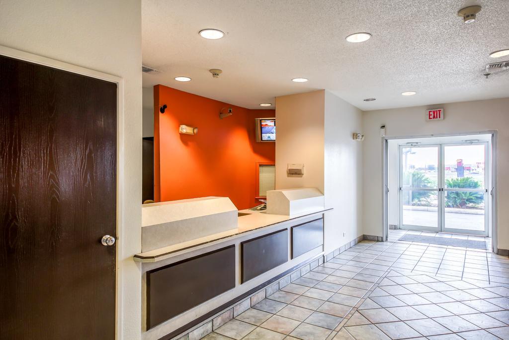 Motel 6 New Braunfels Bagian luar foto